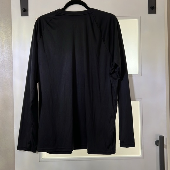 Top - Picture 3 of 3